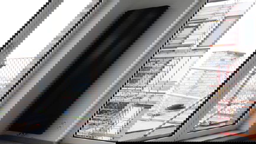 Zwarte Kos V verticale designradiator